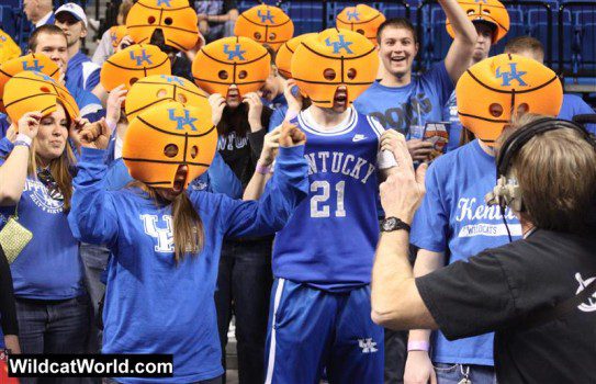 Kentucky Fans - photo by Walter Cornett | WildcatWorld.com