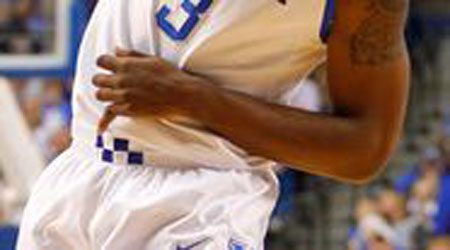 Dislocated Pinky Finger of Terrence Jones