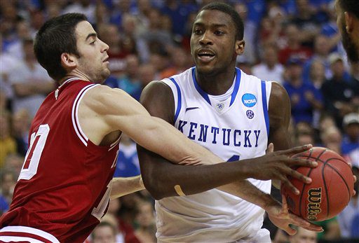Indiana's Will Sheehey (10) works against Kentucky's Michael Kidd-Gilchrist, (14) during the second half of an NCAA tournament South Regional semifinal college basketball game Friday, March 23, 2012, in Atlanta. (AP Photo/John Bazemore)
